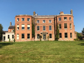 Caynham Court